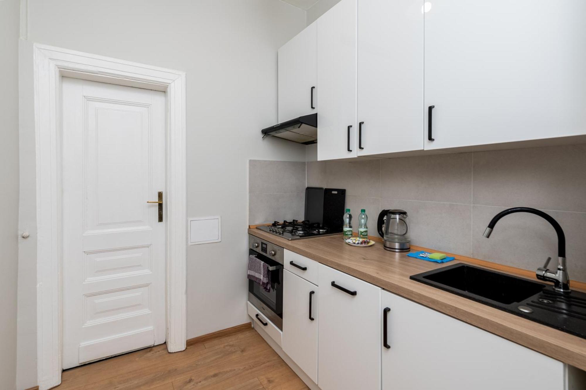 Lenartowicza Standard Apartment Cracovia Esterno foto